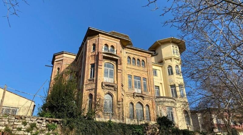 Il comune acquista un edificio storico a Istanbul e promette di creare spazi culturali