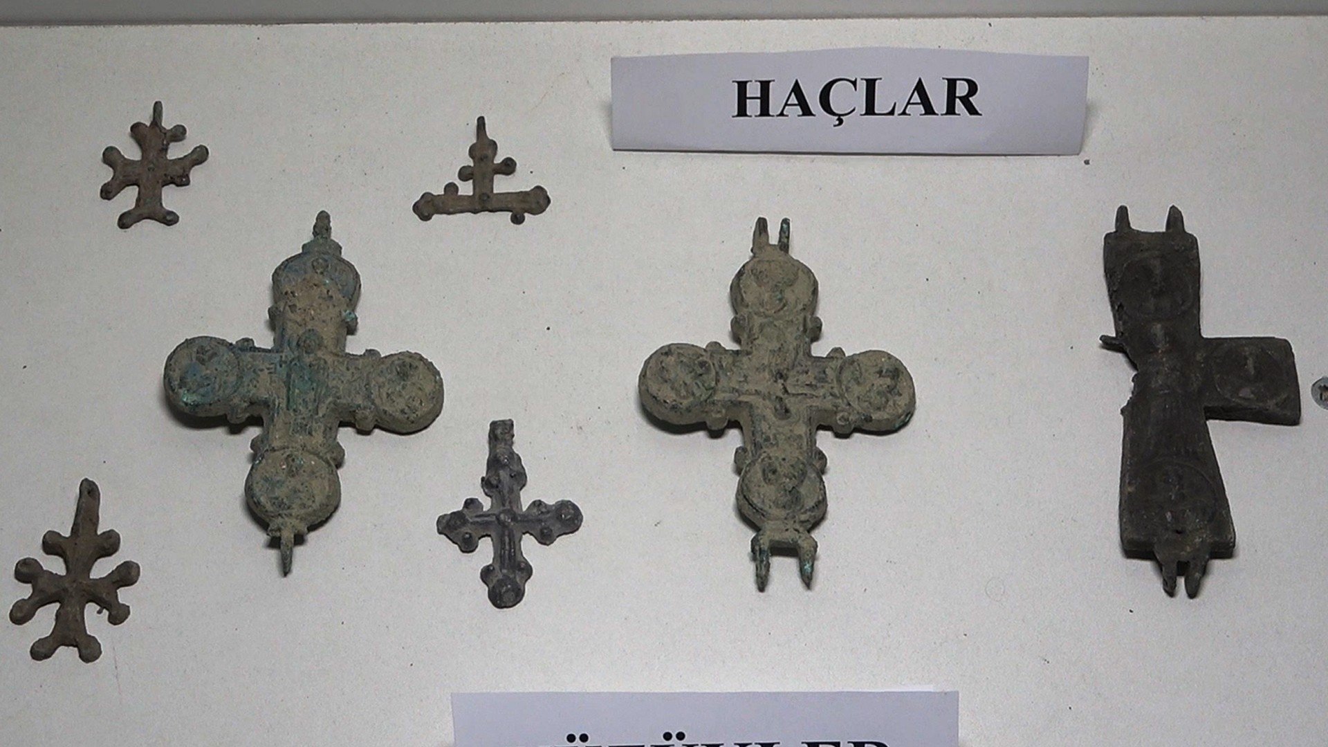 250165 A view of the crosses seized in the operation, Kırıkkale, central Türkiye, Jan. 5, 2023. (IHA Photo)