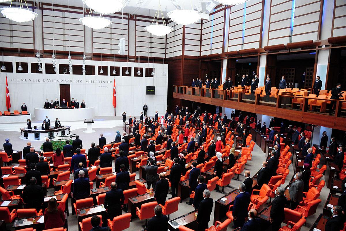 nyhetsvarsel-80x60-105 Opposition rejects meeting with AKP over headscarf bill