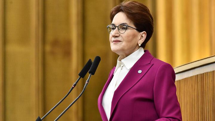 İYİ Party leader criticizes AKP for attempting to bring elections forward