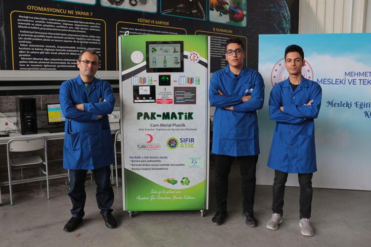 nyhetsvarsel-80x60-128 High school students develop solar-powered compost machines