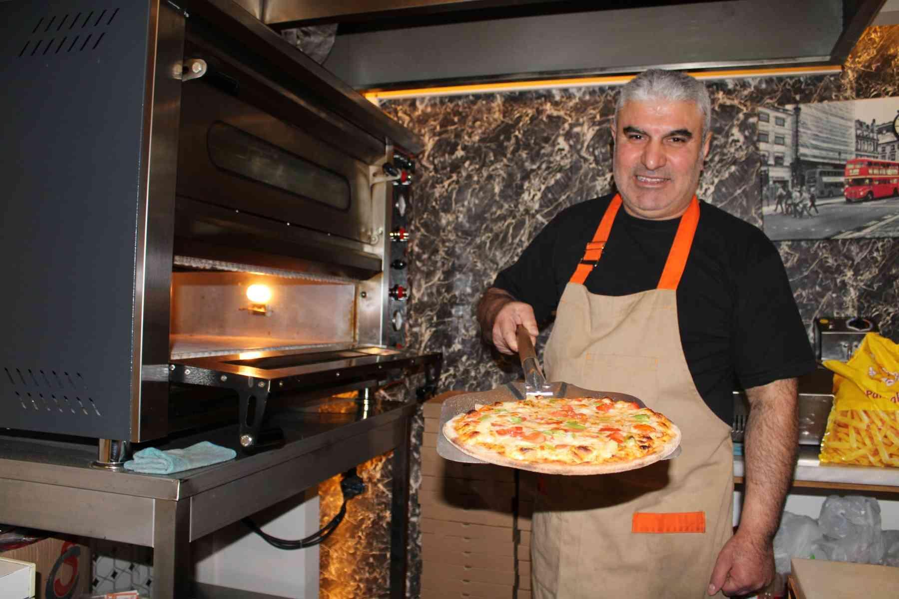 nyhetsvarsel-80x60-135 Man opens pizzeria after returning from UK