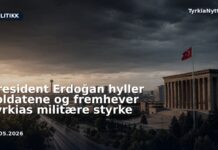 President Erdoğan hyller soldatene og fremhever Tyrkias militære styrke